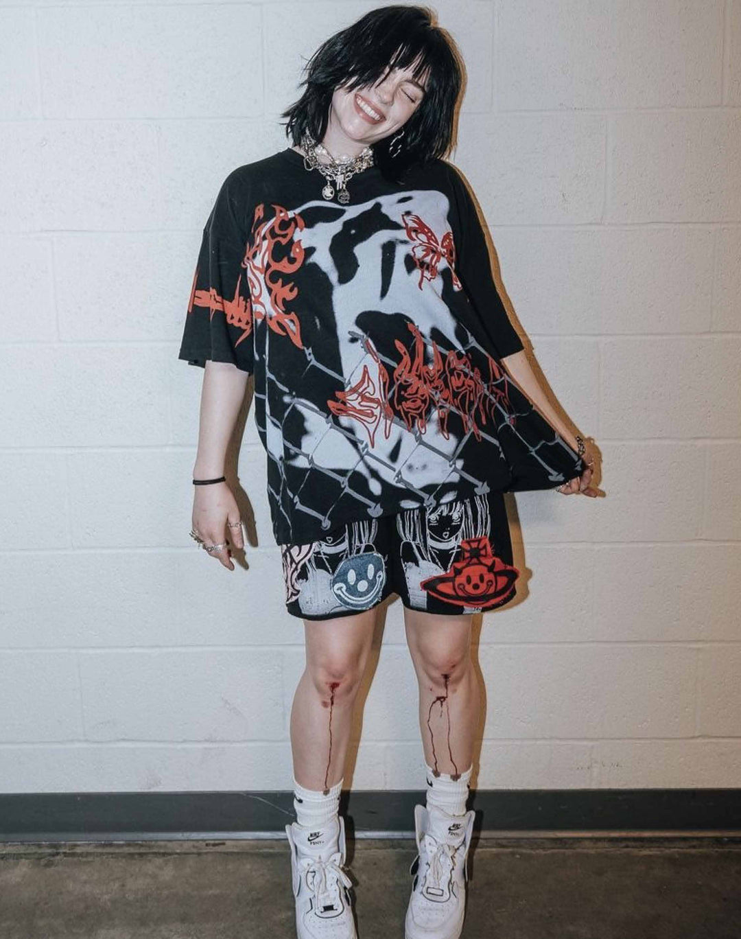 BLOODY BILLIE KNEES POSTER - PosterFi