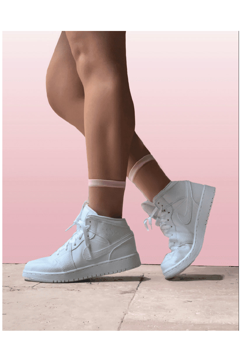 PINK FEET POSTER - PosterFi