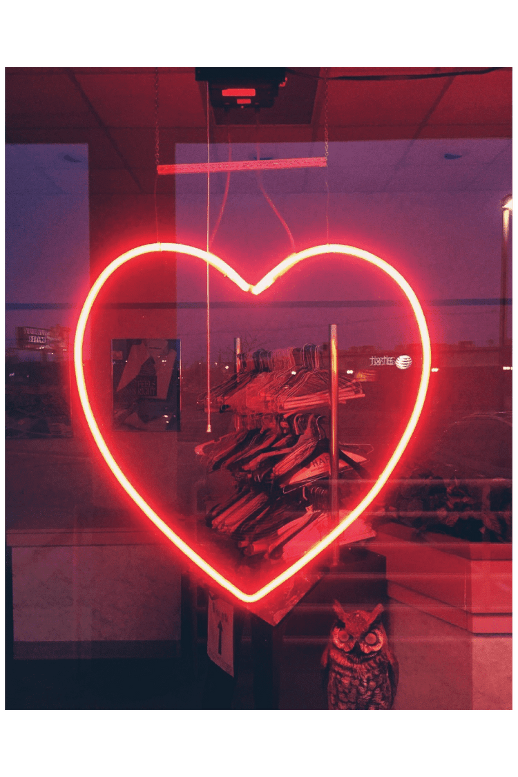 GLOWING HEART POSTER - PosterFi